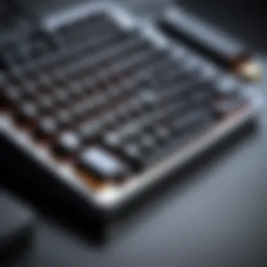 An infographic displaying the advantages of compact mechanical keyboards for gamers and professionals.